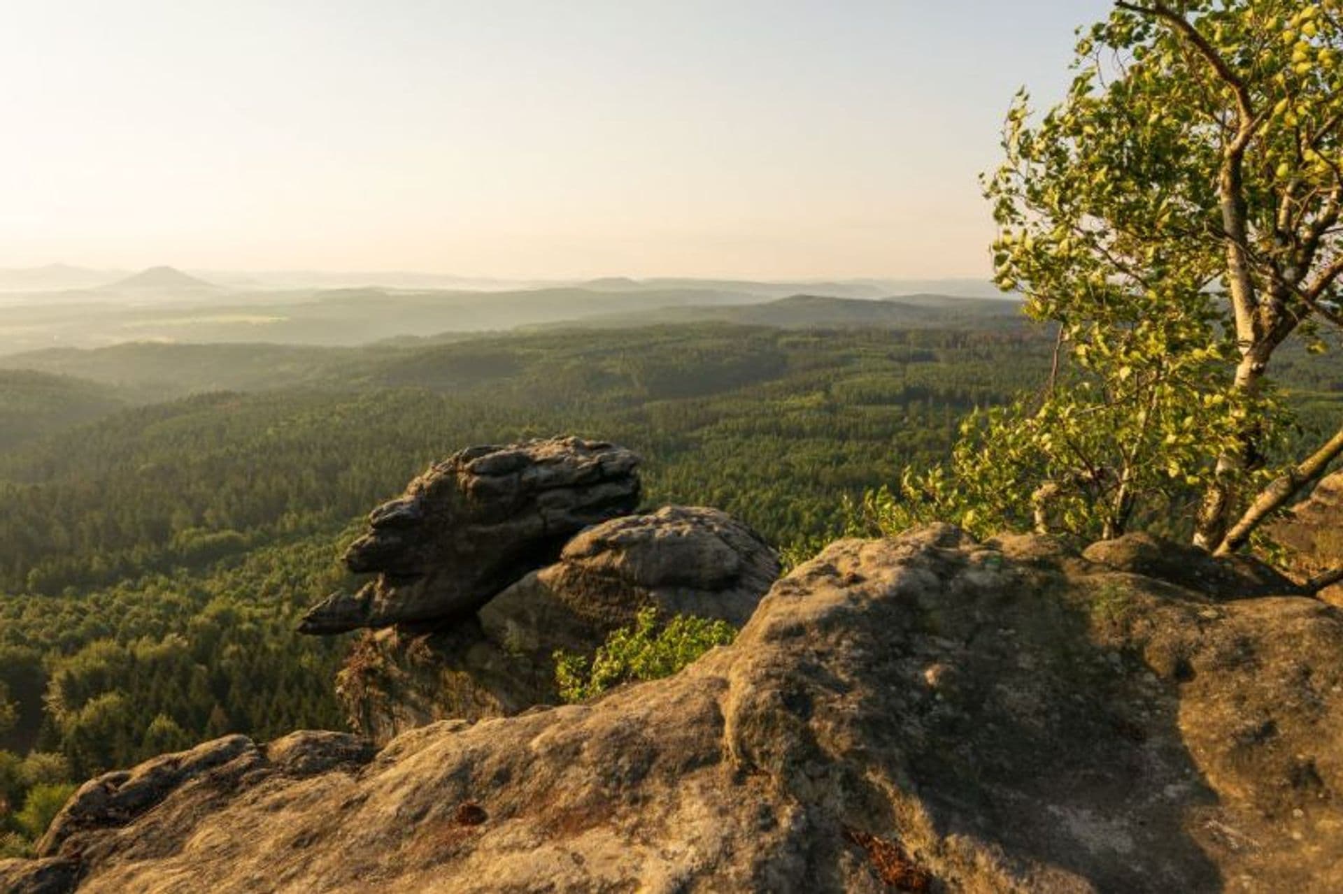 Cycling through the Labe Sandstone Mountains